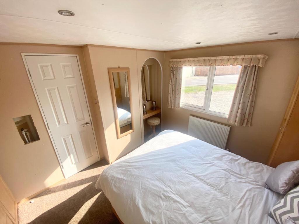 Luxury 2 Bedroom 2 Bathroom Caravan-Small Sofa 1 Pers Saint Osyth Exterior foto